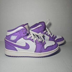 Nike Youth Purple Venom Air Jordans Hitops 4Y